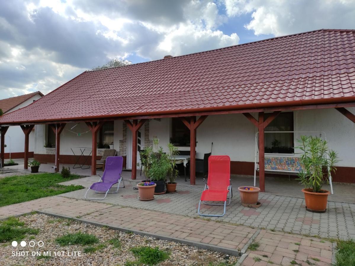 Rakoczi Vendeghaz Apartment Poroszló Екстериор снимка